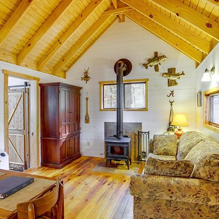 Secluded Tallassee Cabin With Fire Pit And Porch! Buitenkant foto
