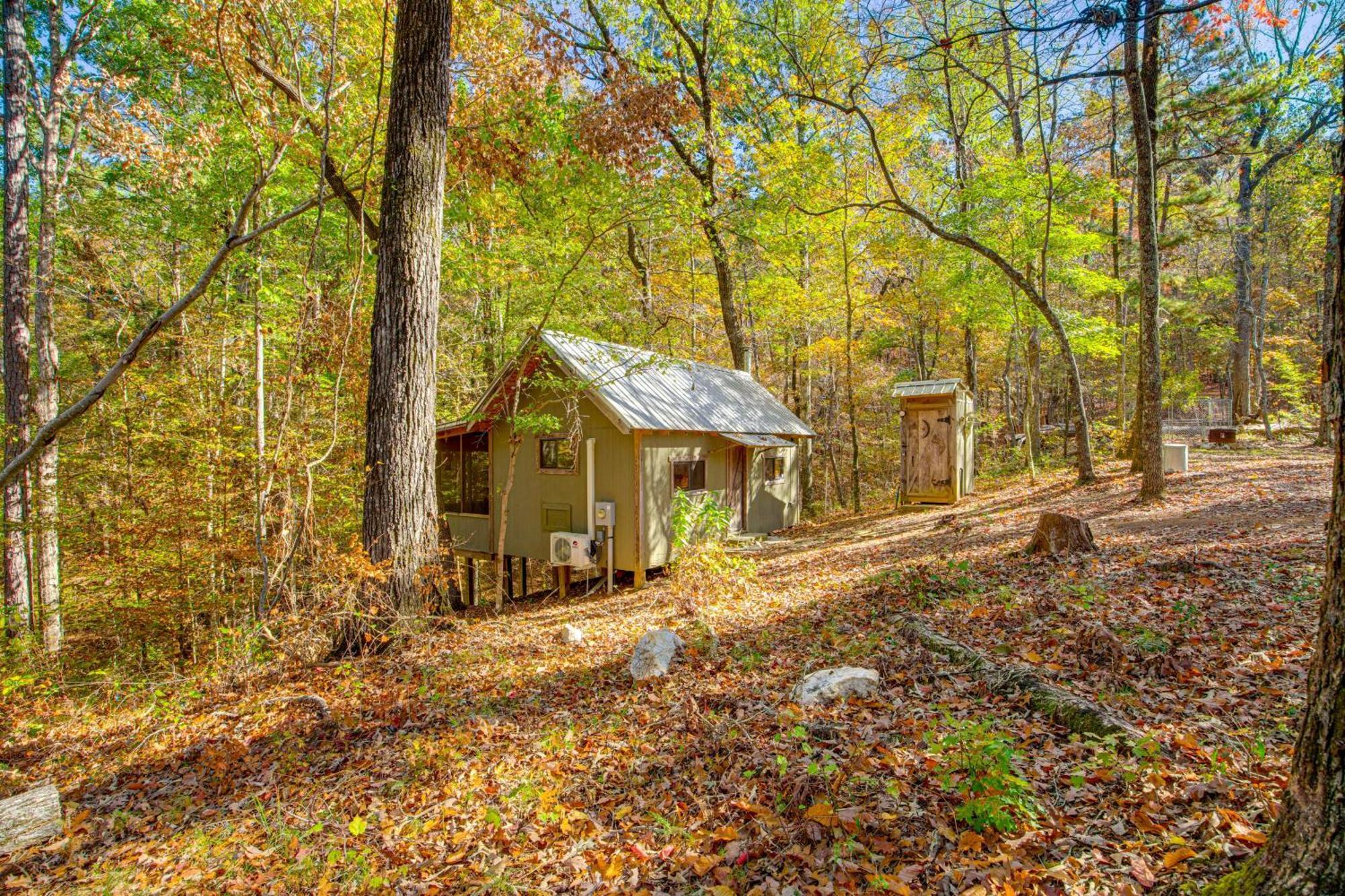 Secluded Tallassee Cabin With Fire Pit And Porch! Buitenkant foto