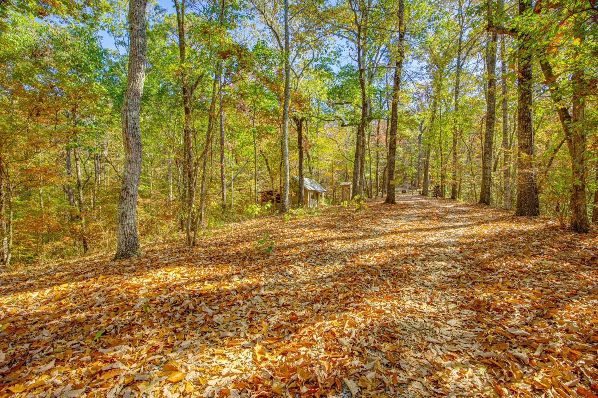 Secluded Tallassee Cabin With Fire Pit And Porch! Buitenkant foto